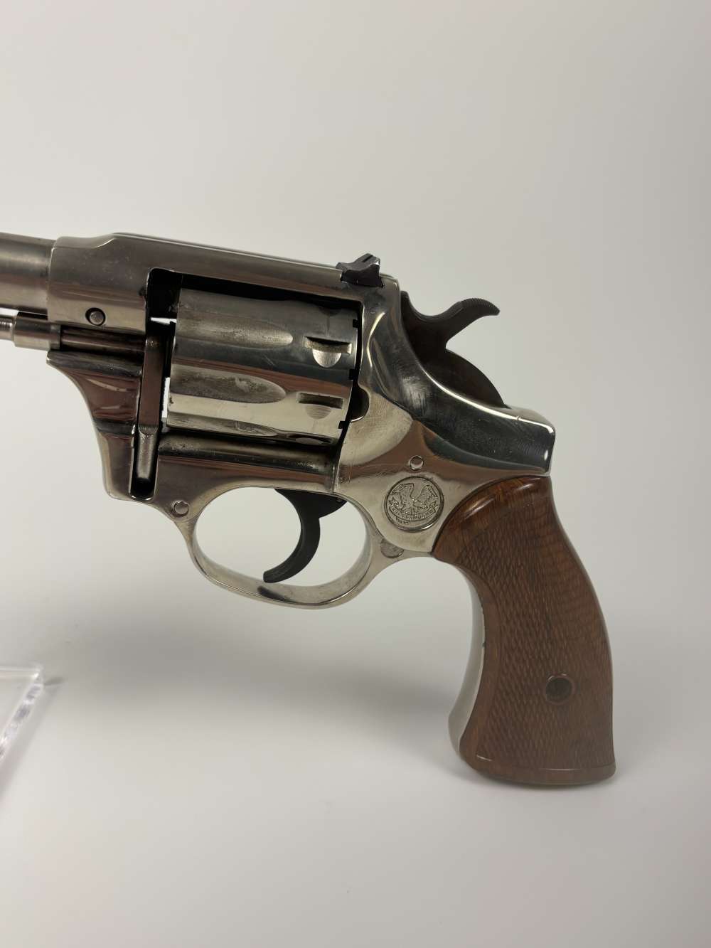 High Standard Sentinel deluxe (Model R-106) 22 LR 9 shot nickel -img-5