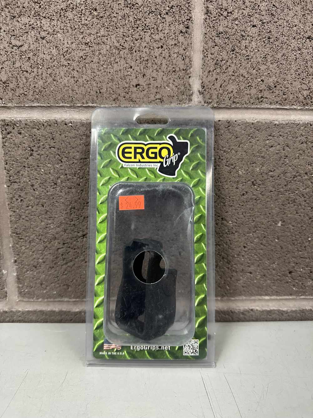 ERGO NEVER QUIT MAG WELL GRIP - Black-img-0