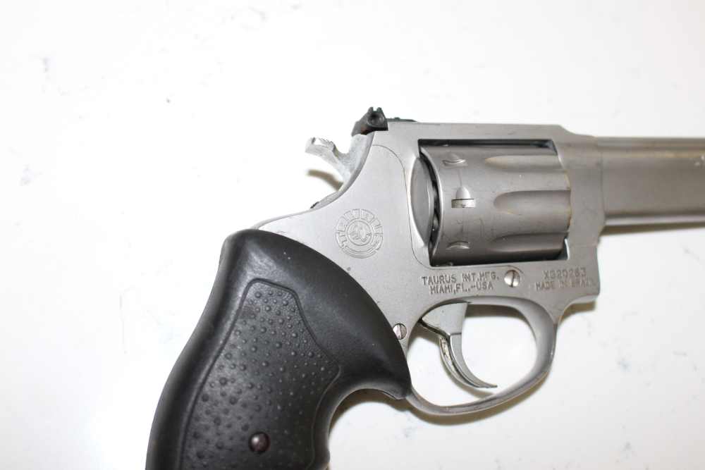 Taurus Model 94SS 9 shot 22LR revolver  Small Frame No Reserve-img-5