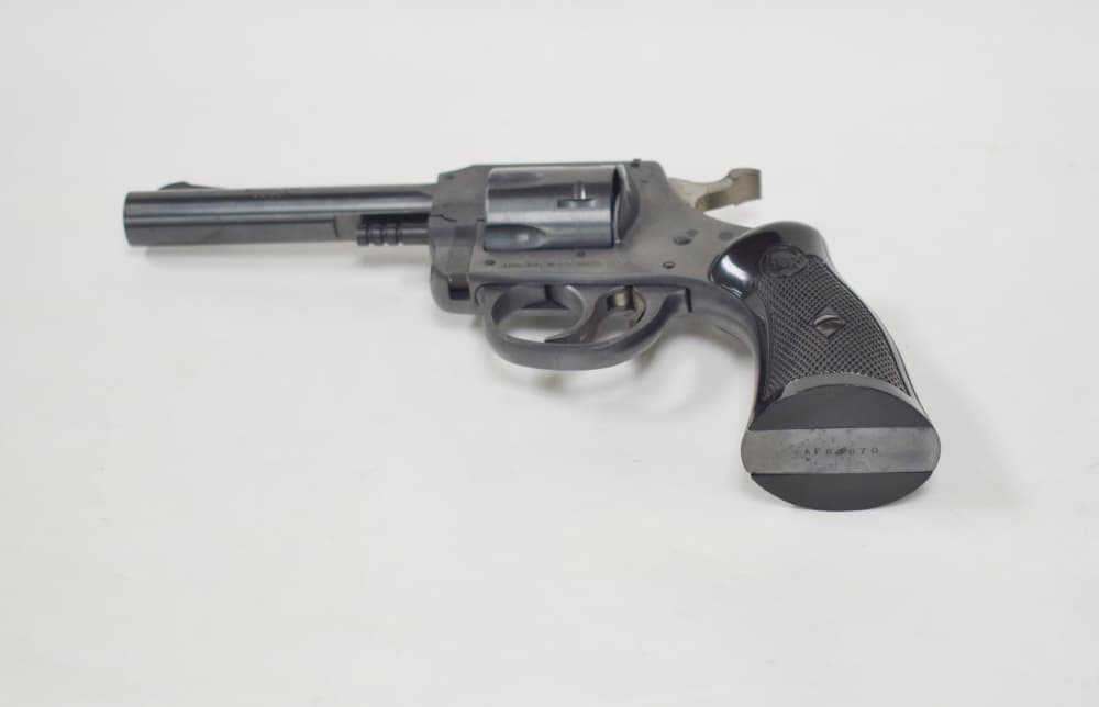 H&R MODEL 732 .32 S&W 4" S&WL MINTY C&R PENNY SALE 1969 BLUED NR-img-6