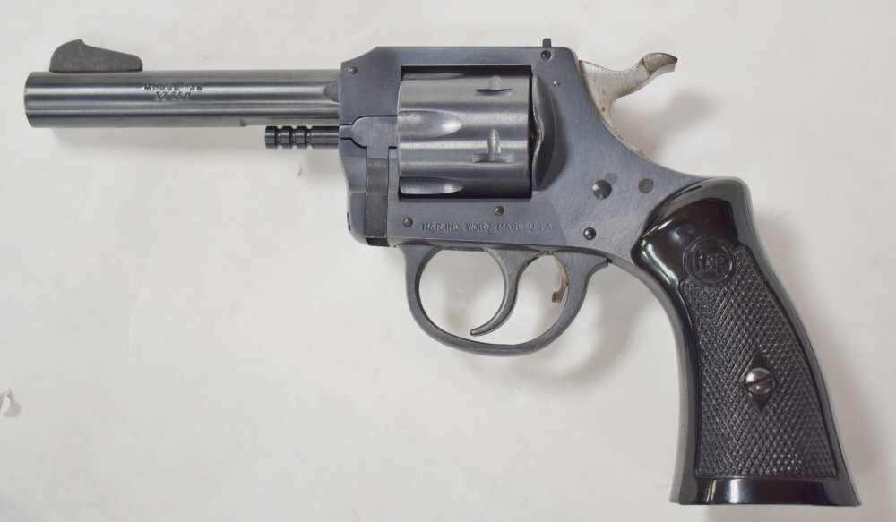 H&R MODEL 732 .32 S&W 4" S&WL MINTY C&R PENNY SALE 1969 BLUED NR-img-0