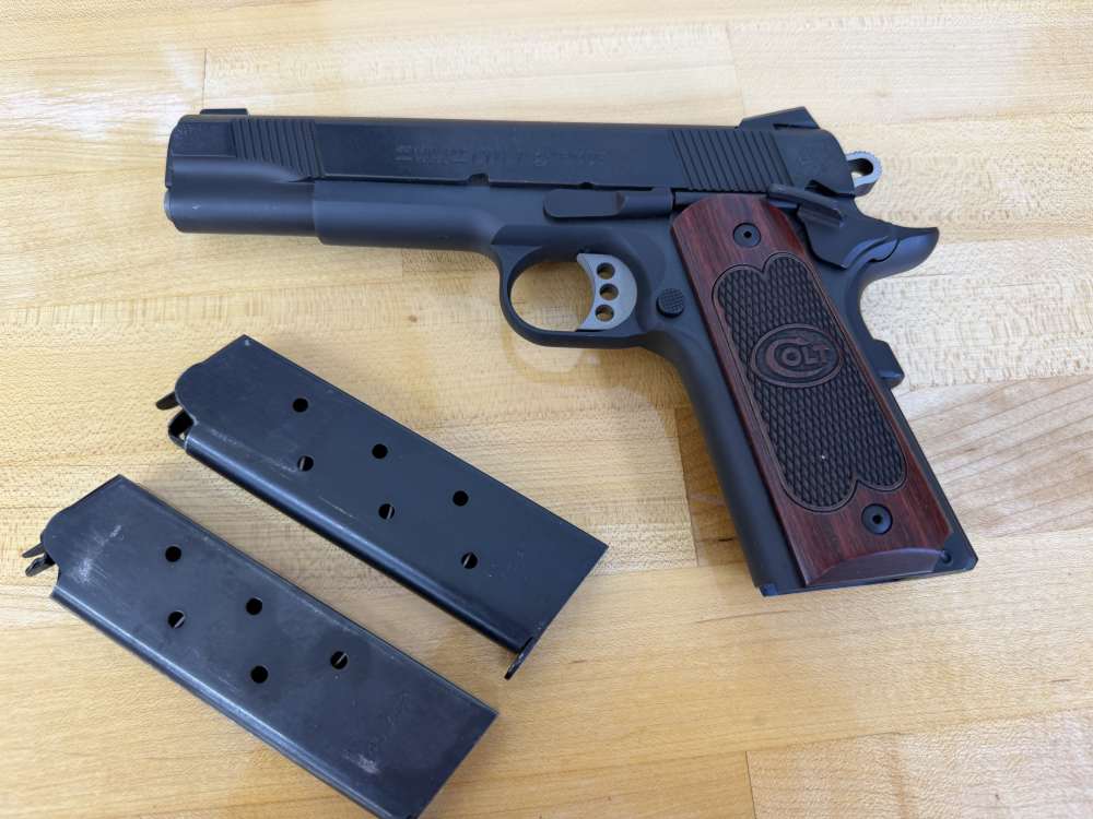 Colt Government Model 1911 Semi-Automatic Pistol in .45ACP -img-4