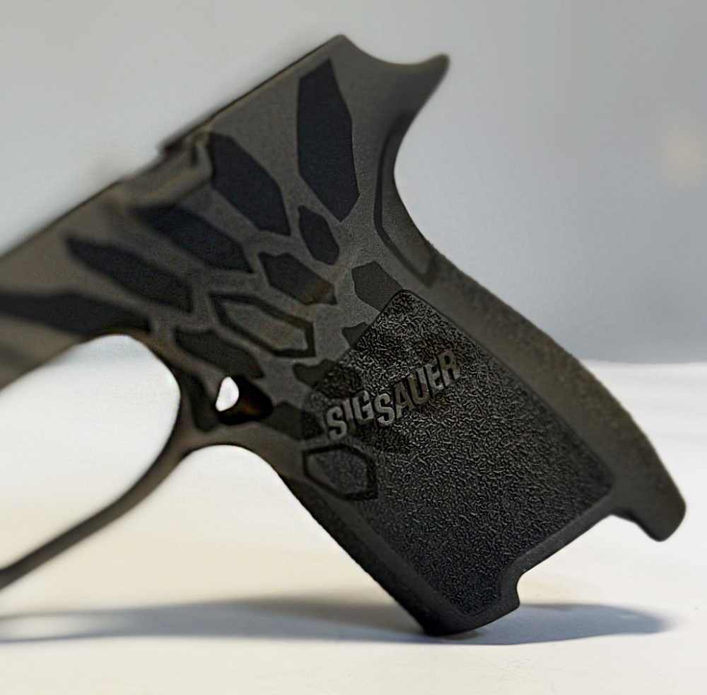 CUSTOM GRIP MOD - SIG P320 COMPACT GRIP - CRYPTEK - 2 COLOR CERAKOTE-img-2