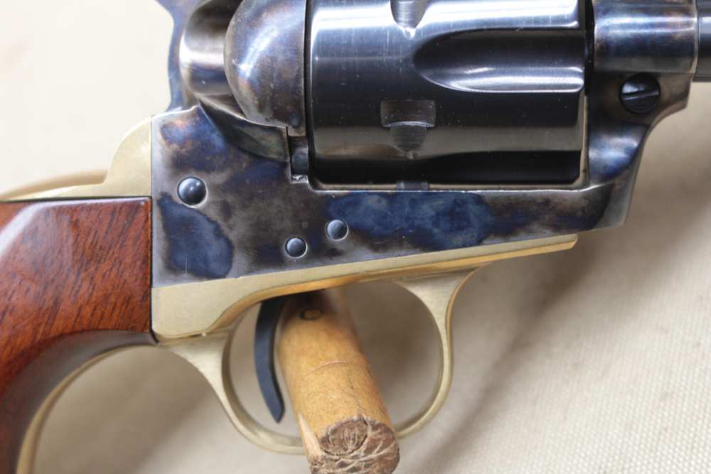Stoeger Uberti Model 1873 Cattleman SAA 2011 .22 LR-img-11
