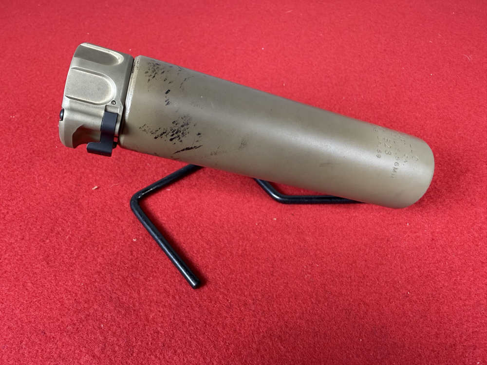 SureFire SOCOM556-RC2 Dark Earth (FDE) 5.56 Fast-Attach Suppressor-img-5