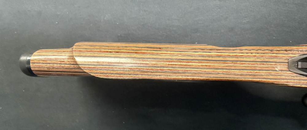 Savage 110 7mm Rem mag Laminate thumb hole stock-img-9