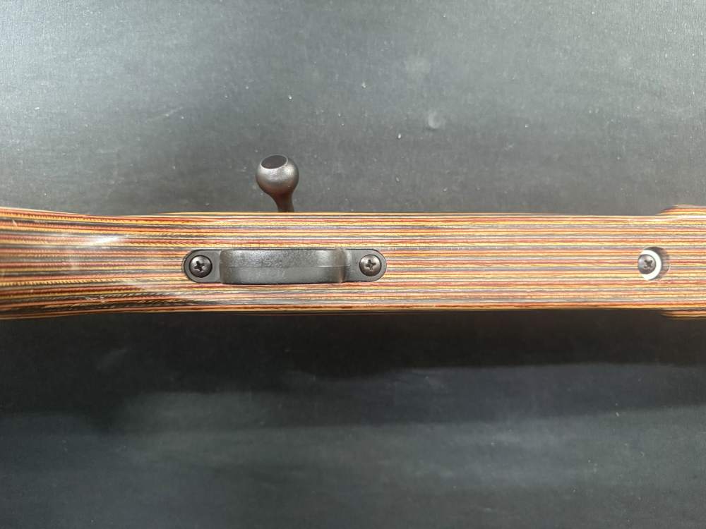 Savage 110 7mm Rem mag Laminate thumb hole stock-img-12