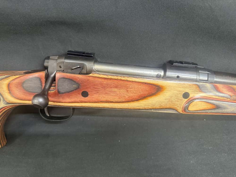 Savage 110 7mm Rem mag Laminate thumb hole stock-img-3