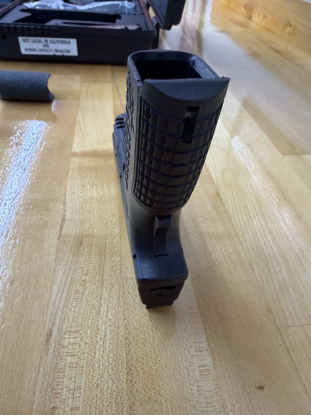 Springfield Armory XDm-40 Semi-Auto Pistol in .40S&W-img-18