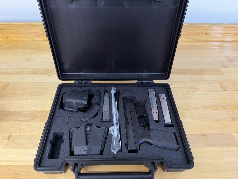 Springfield Armory XDm-40 Semi-Auto Pistol in .40S&W-img-0