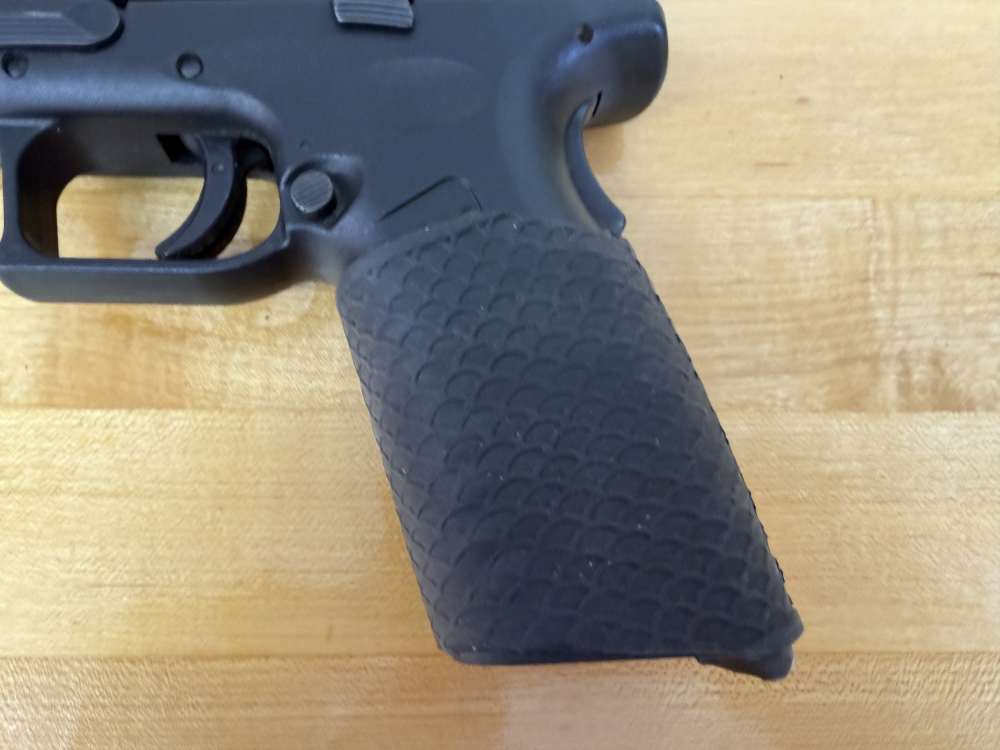 Springfield Armory XDm-40 Semi-Auto Pistol in .40S&W-img-11