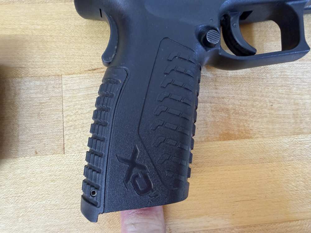 Springfield Armory XDm-40 Semi-Auto Pistol in .40S&W-img-12