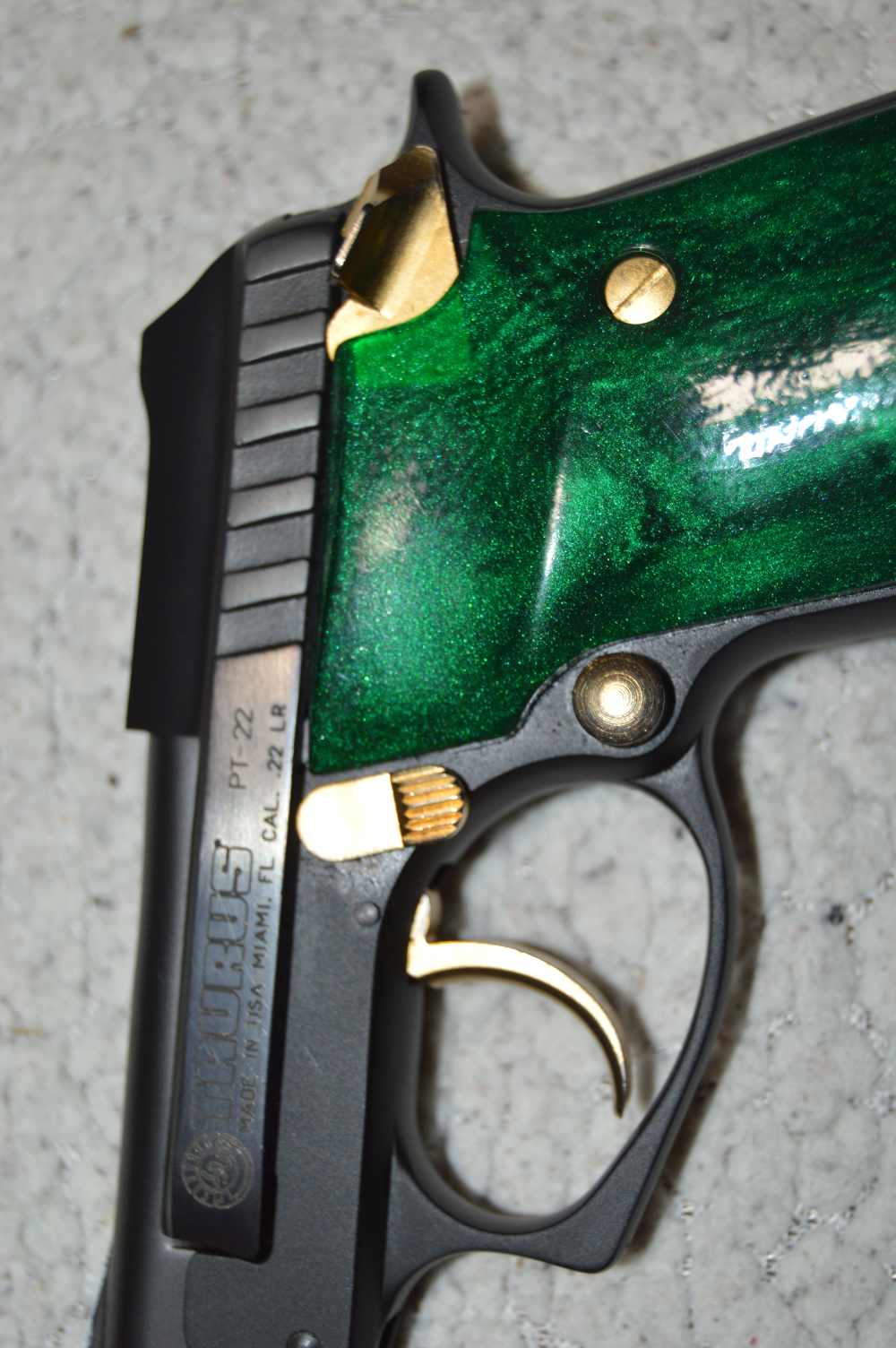 GOOD Older Vintage Taurus PT-22 2 Mags Upgrades Green Grip Gold Accents -img-8
