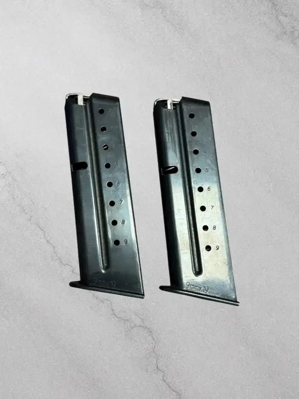 Penny Auction - Star UltraStar  9mm pistol – Two Magazines & Factory Case-img-4
