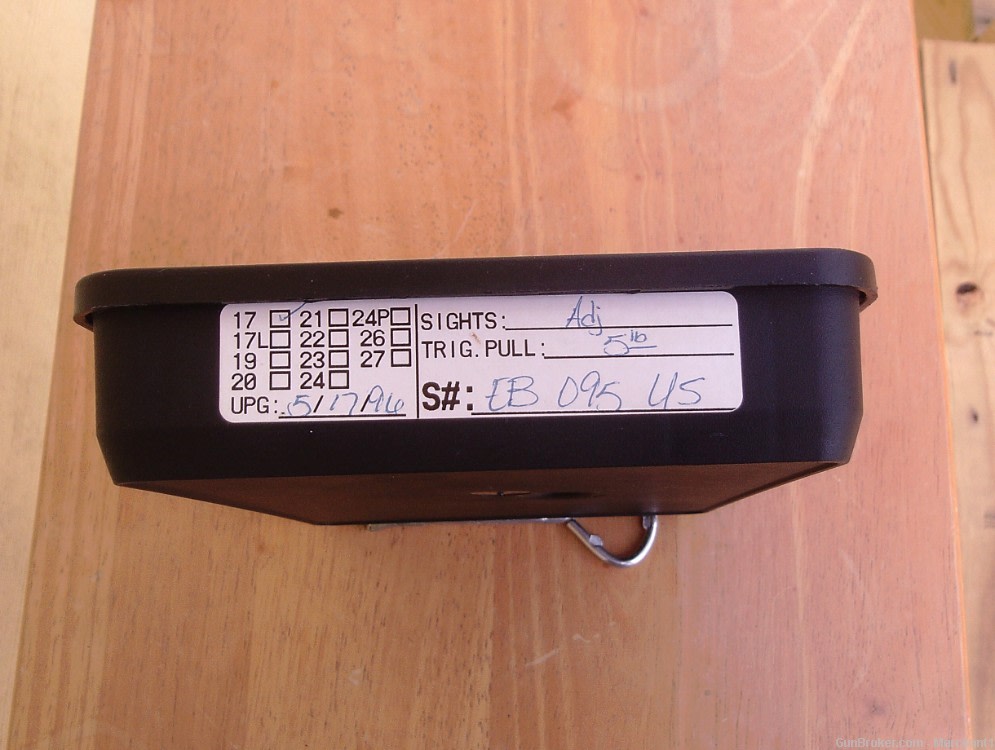 1) Glock Tupperware Box 17 9mm -img-2