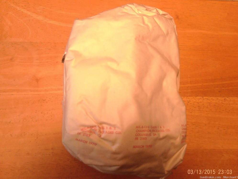 M17A1 gas mask NIB -img-4
