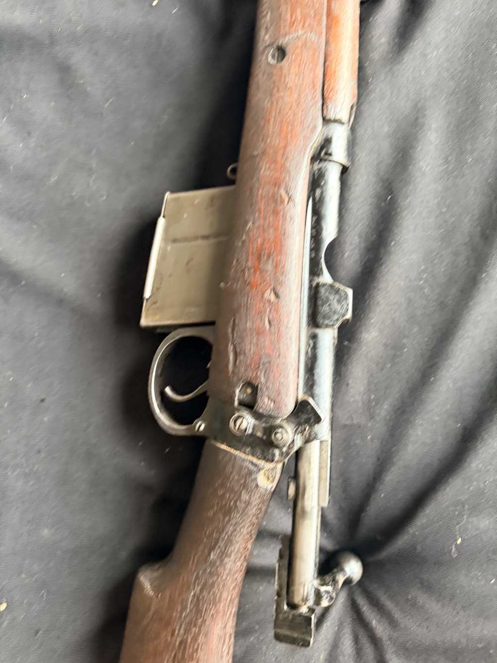 India - 1968 Ishapore RFI No.2A1 Bolt Rifle 7.62 nato 25"-img-40