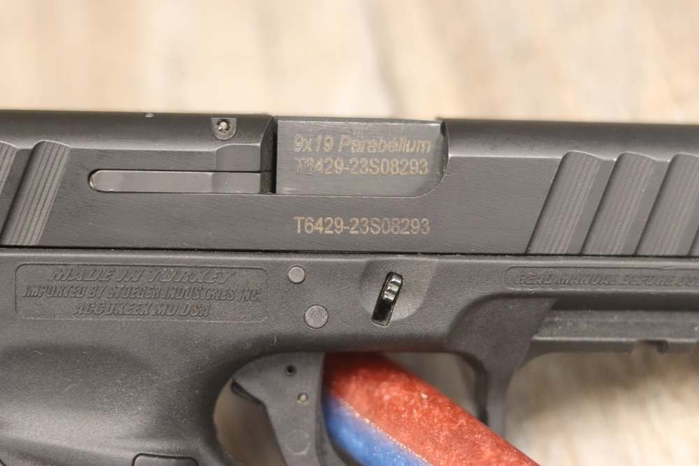 STOEGER STR9 9mm IN CASE WITH 4 MAGS 4INCH BARREL 30453969-img-1