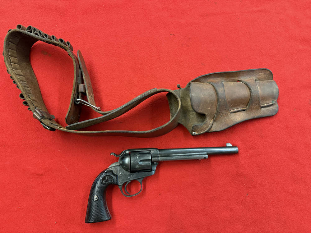 Colt Single Action Army Bisley 38WCF  7 1/2 " made in 1903-img-0