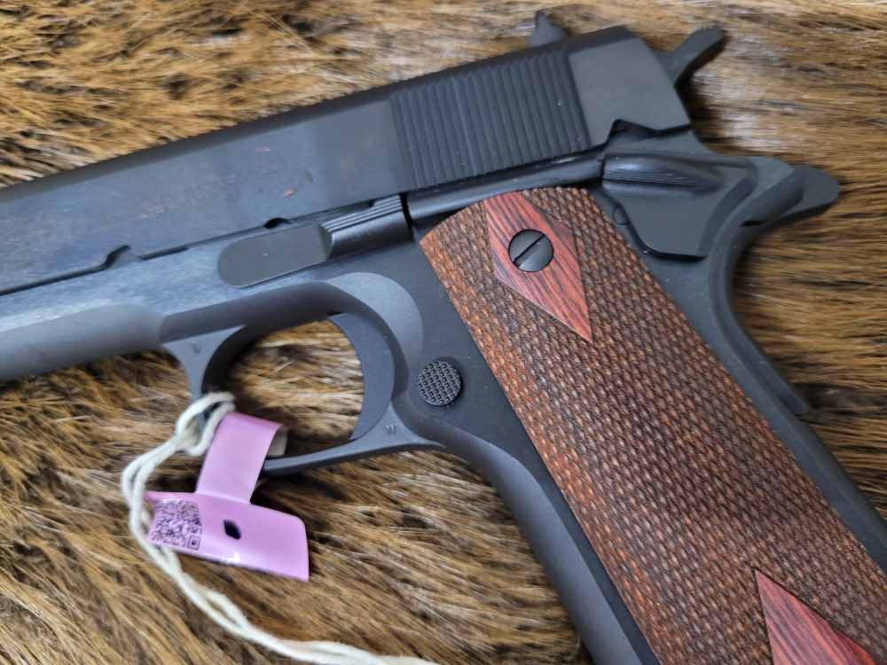 New Colt 1911 Government 38 Super 5" Blued -img-4