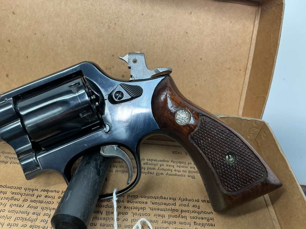 Used Smith Military & Police model 10-6 with original box *PENNY*-img-9