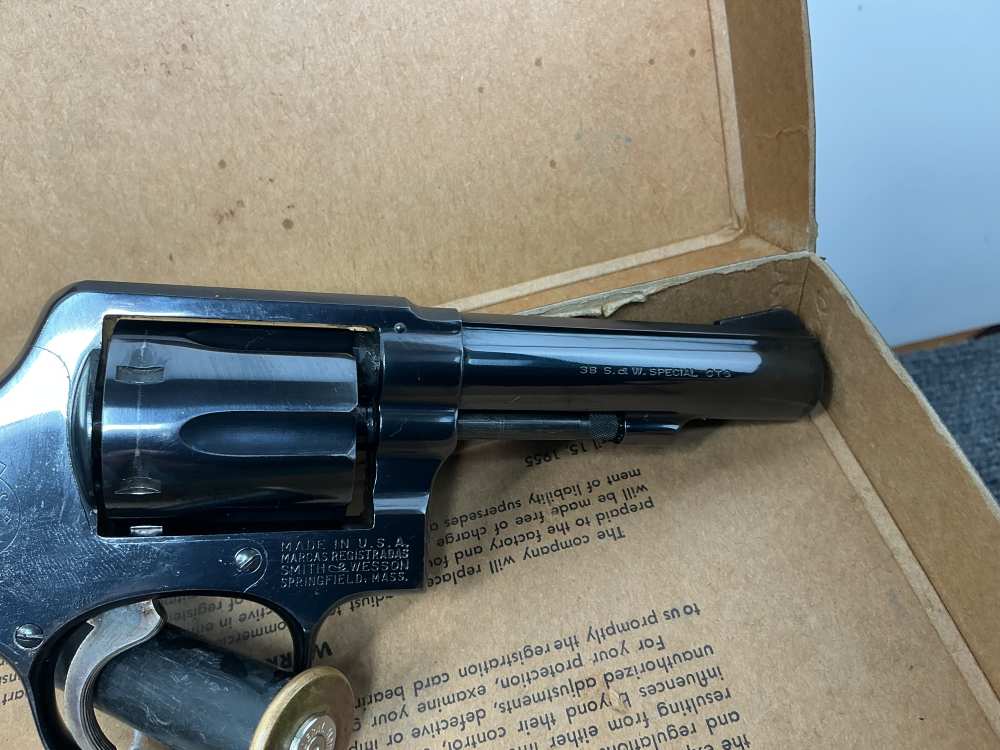 Used Smith Military & Police model 10-6 with original box *PENNY*-img-6