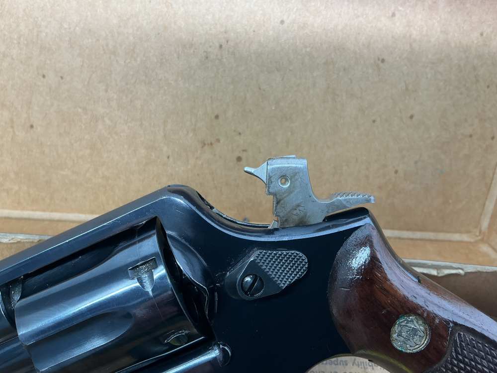 Used Smith Military & Police model 10-6 with original box *PENNY*-img-4