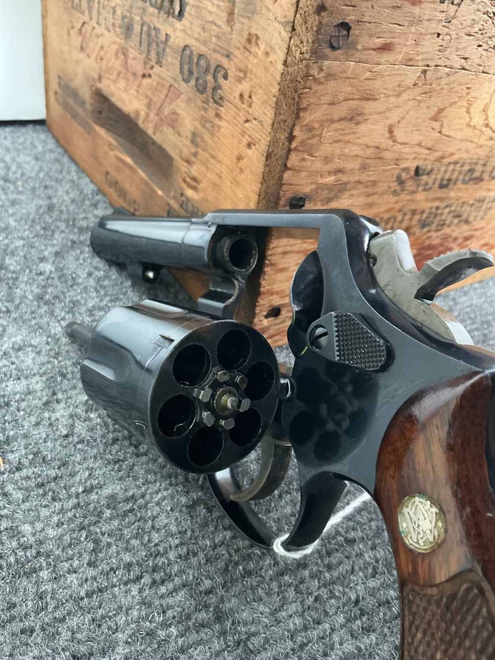 Used Smith Military & Police model 10-6 with original box *PENNY*-img-13