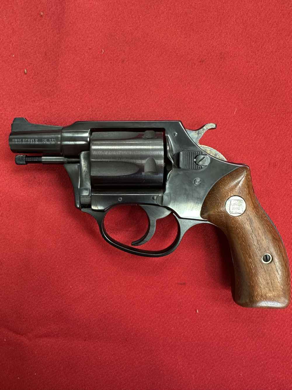 Charter Arms Undercover Blued Stratford - .38 Special 1974-1988-img-1