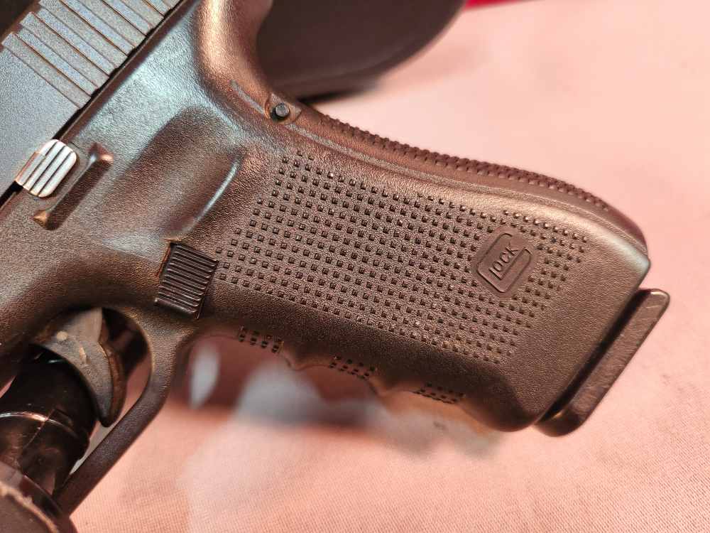 *POLICE TRADE IN* GLOCK 22 GEN4 40S&W USED! PENNY AUCTION!-img-1