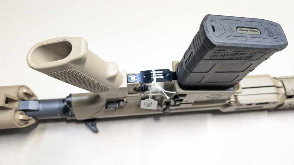 LMT MARS-HS 308 Excellent Condition FDE finish AR10 PENNY START-img-25