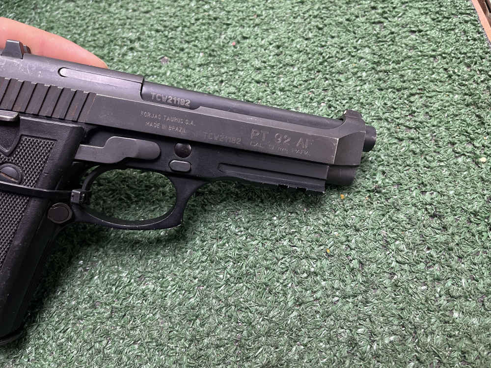 Taurus PT-92 AF 9mm 5" bbl with accessory rail 17+1-img-4