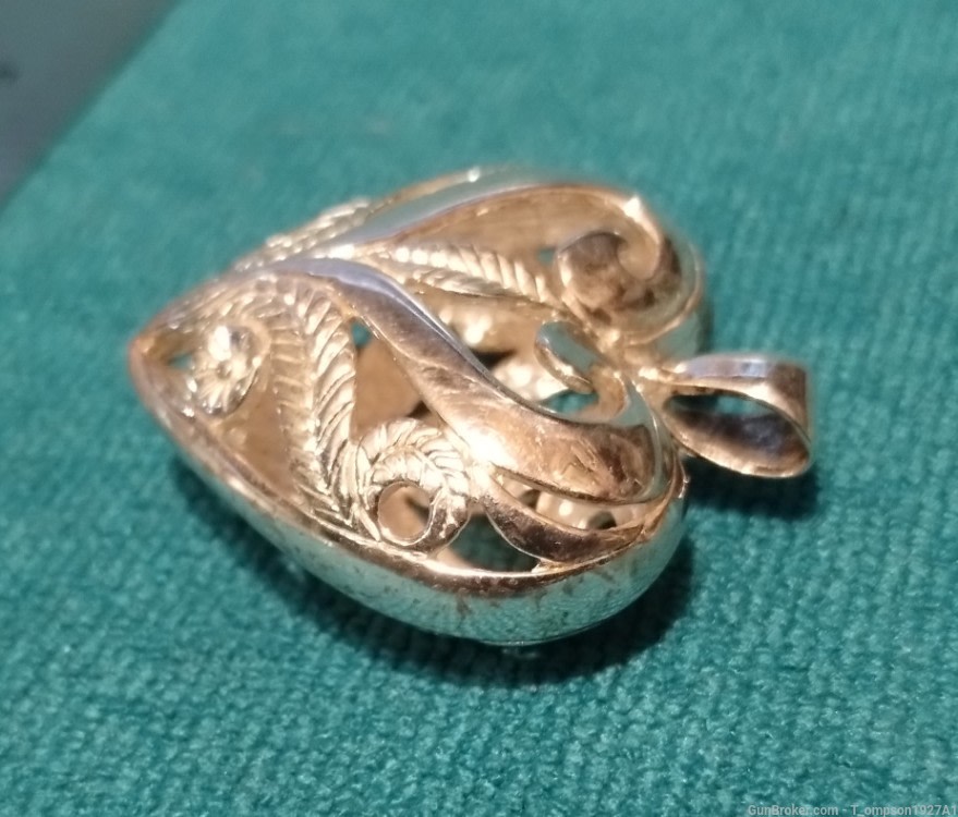 Vintage Heart Pendant, 14.5 grams Sterling Silver -img-2