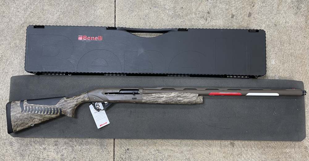 Benelli 12371 SBE3 AI, 12GA, 28" Barrel Chamber, Mossy Oak Bottom NIB-img-0