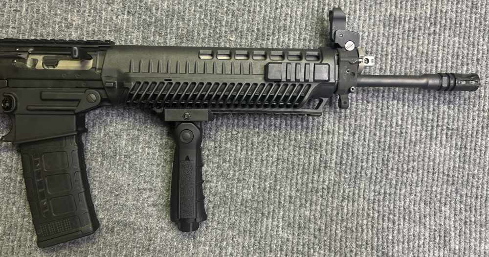 *AWESOME* SIG SAUER SIG556 Semi-Auto Rifle w /16" Barrel - 556/223-img-4