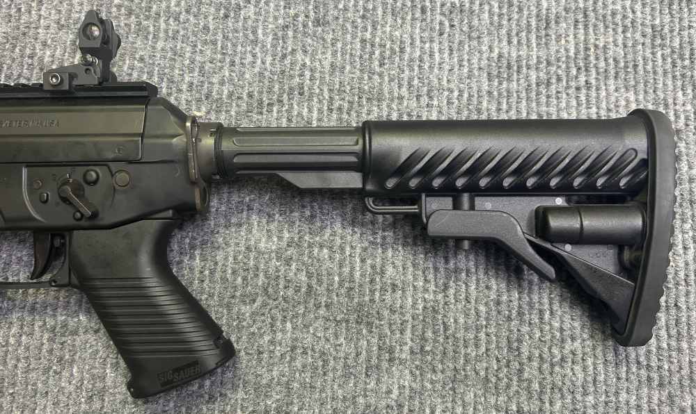 *AWESOME* SIG SAUER SIG556 Semi-Auto Rifle w /16" Barrel - 556/223-img-5