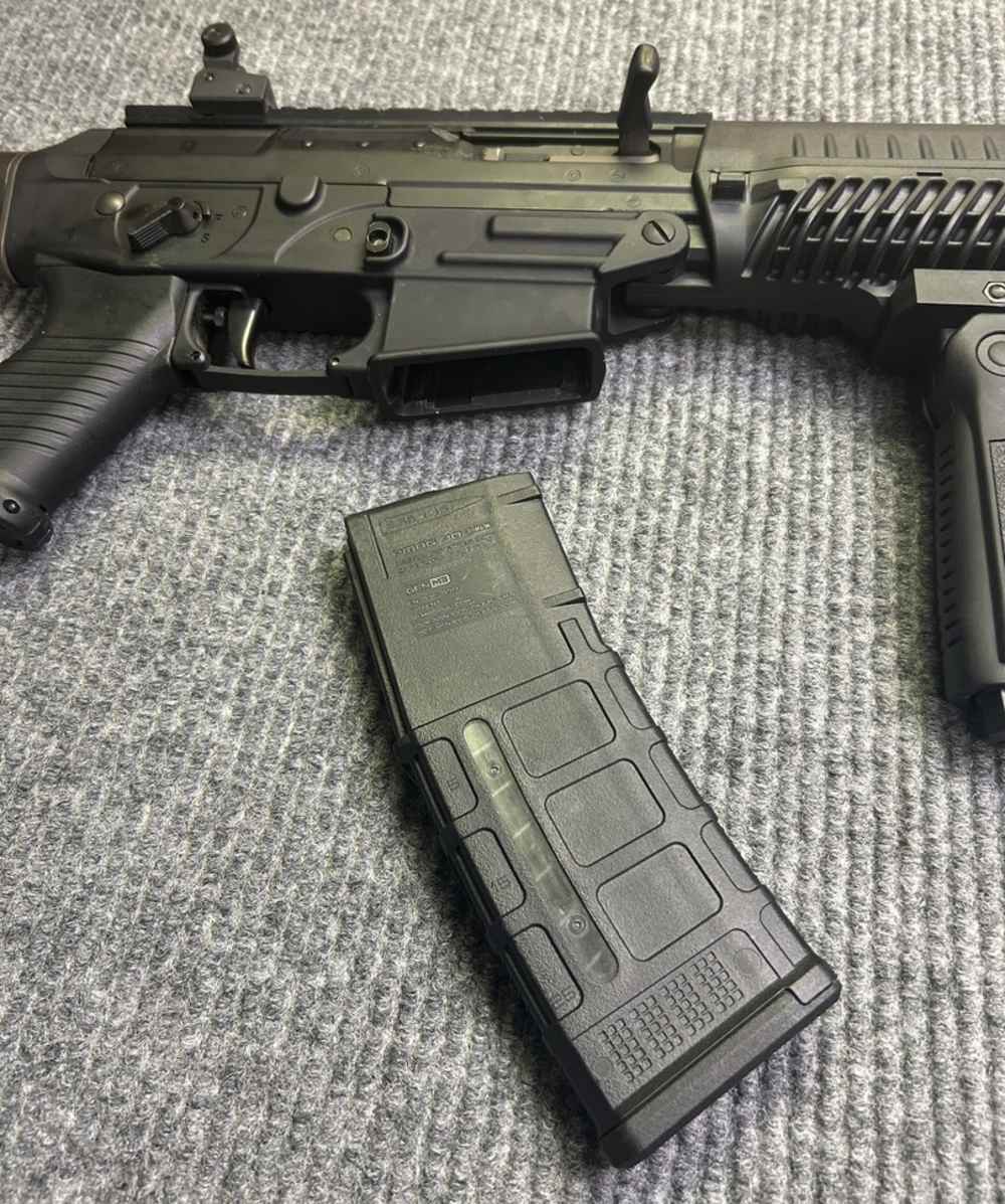 *AWESOME* SIG SAUER SIG556 Semi-Auto Rifle w /16" Barrel - 556/223-img-32