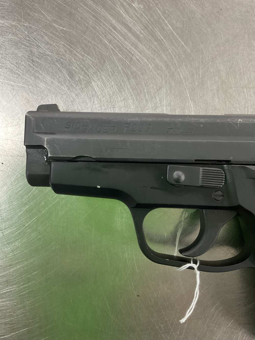 Sig sauer P229 357 sig good condition -img-2