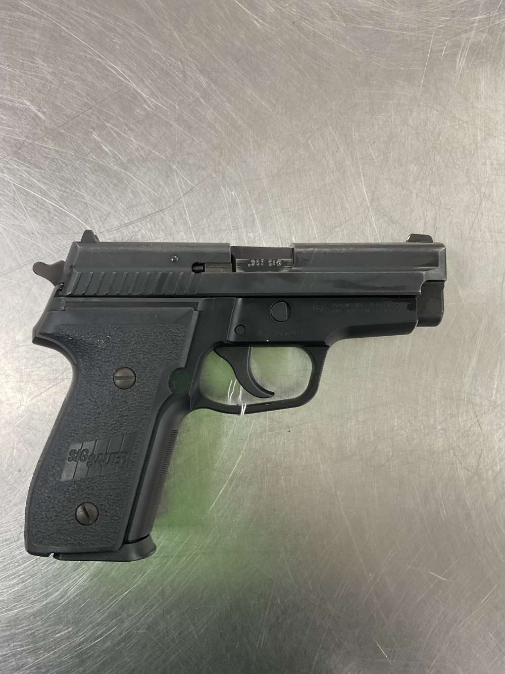 Sig sauer P229 357 sig good condition -img-0