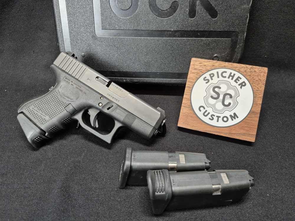 Glock 27 Gen 4 .40 S&W Pistol with Three Magazines, Accessories, Hard Case-img-0