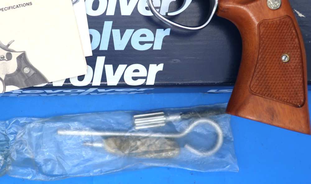 Smith & Wesson 686-1 357 Mag w/Box, Papers Near Mint ca. 1986-img-2