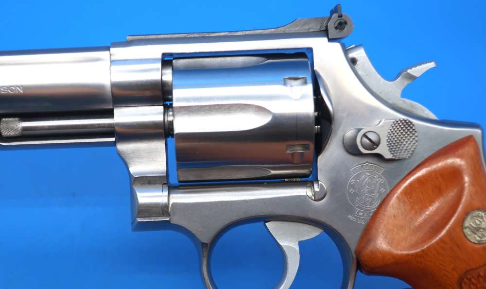 Smith & Wesson 686-1 357 Mag w/Box, Papers Near Mint ca. 1986-img-6
