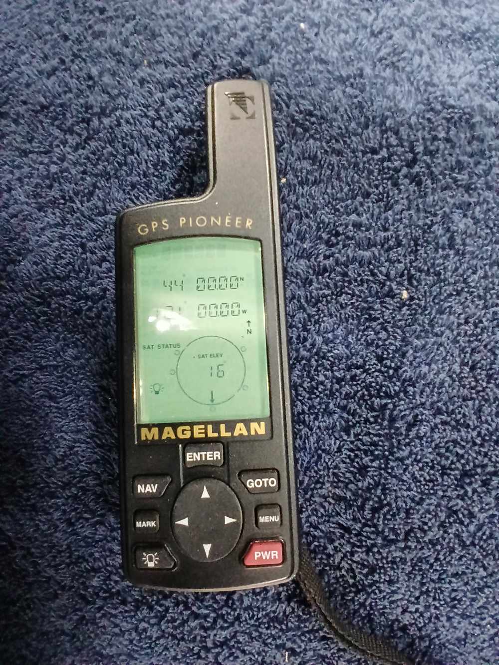 MAGELLAN PIONEER GPS  HANDHELD  P-2116 -img-2
