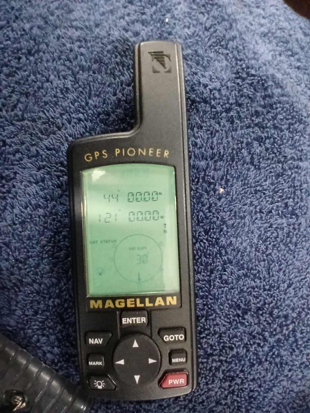 MAGELLAN PIONEER GPS  HANDHELD  P-2116 -img-8