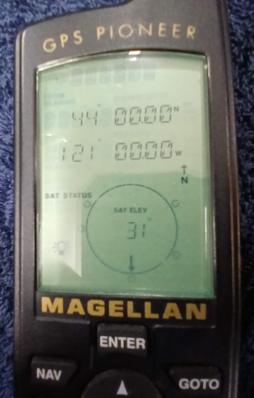 MAGELLAN PIONEER GPS  HANDHELD  P-2116 -img-9