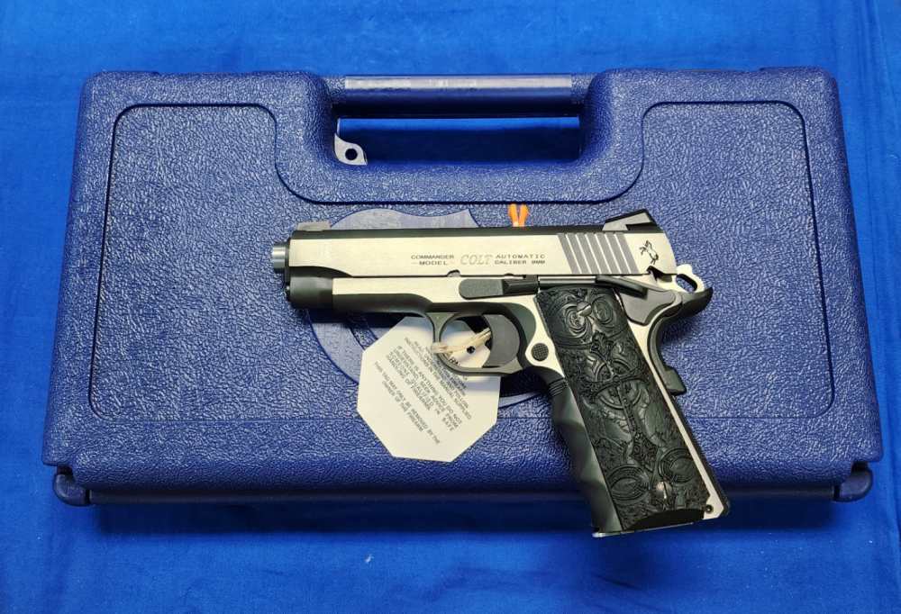 MINT UNFIRED IN BOX COLT COMBAT ELITE COMMANDER 9MM 4.25" CROSS GRIPS-img-1