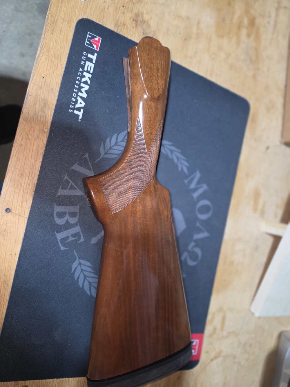 Beretta 686 stock-img-1