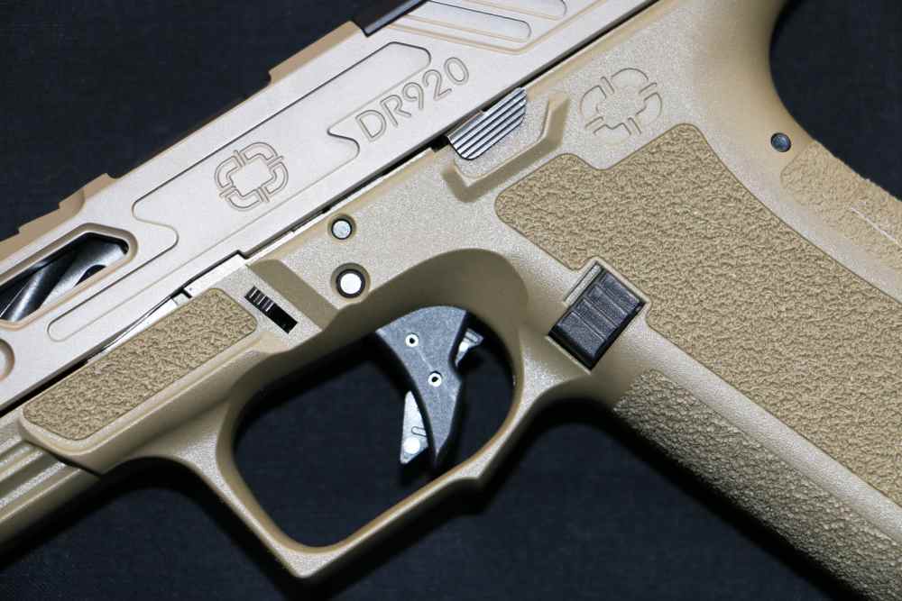 NEW! Shadow Systems DR920 Elite Pistol FDE 9mm 4.5" CO-COMP-img-2