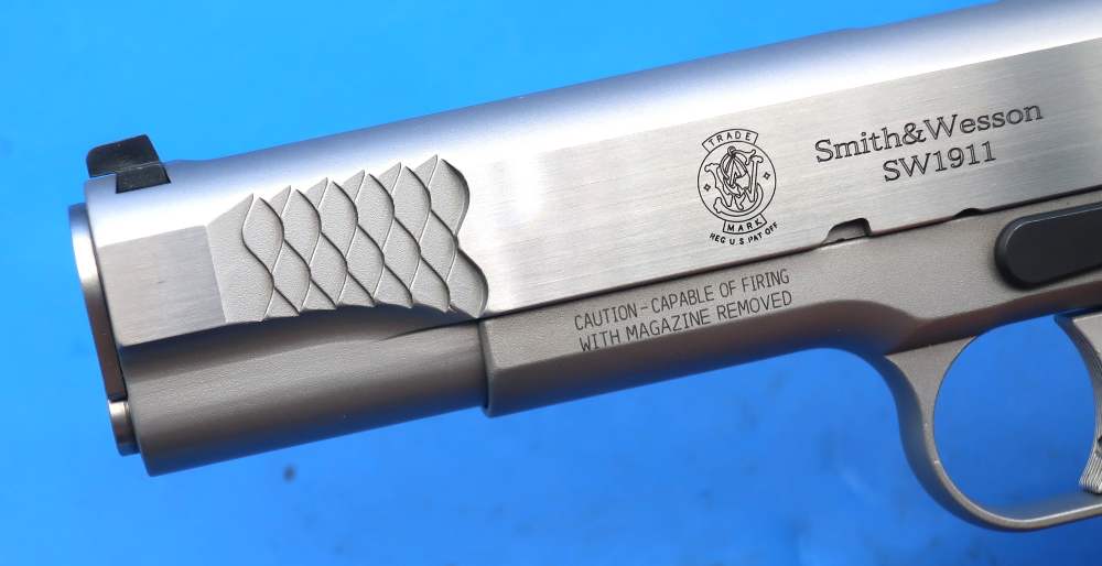Smith & Wesson SW1911 45ACP w/Case, Papers Excellent used ca. 2011 -img-4