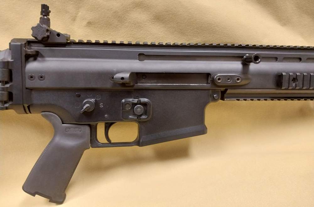 Belgium FNH Scar 17s RCH 7.62x51, comes w/1-20rnd mag, 2 stage match trigge-img-6